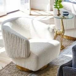 Giraffe Side Table -Furniture & Decoration Shop ComeNextMondaySwivelChair.05 c034ae37 1fb5 4831 9cec a9b543aabbd4