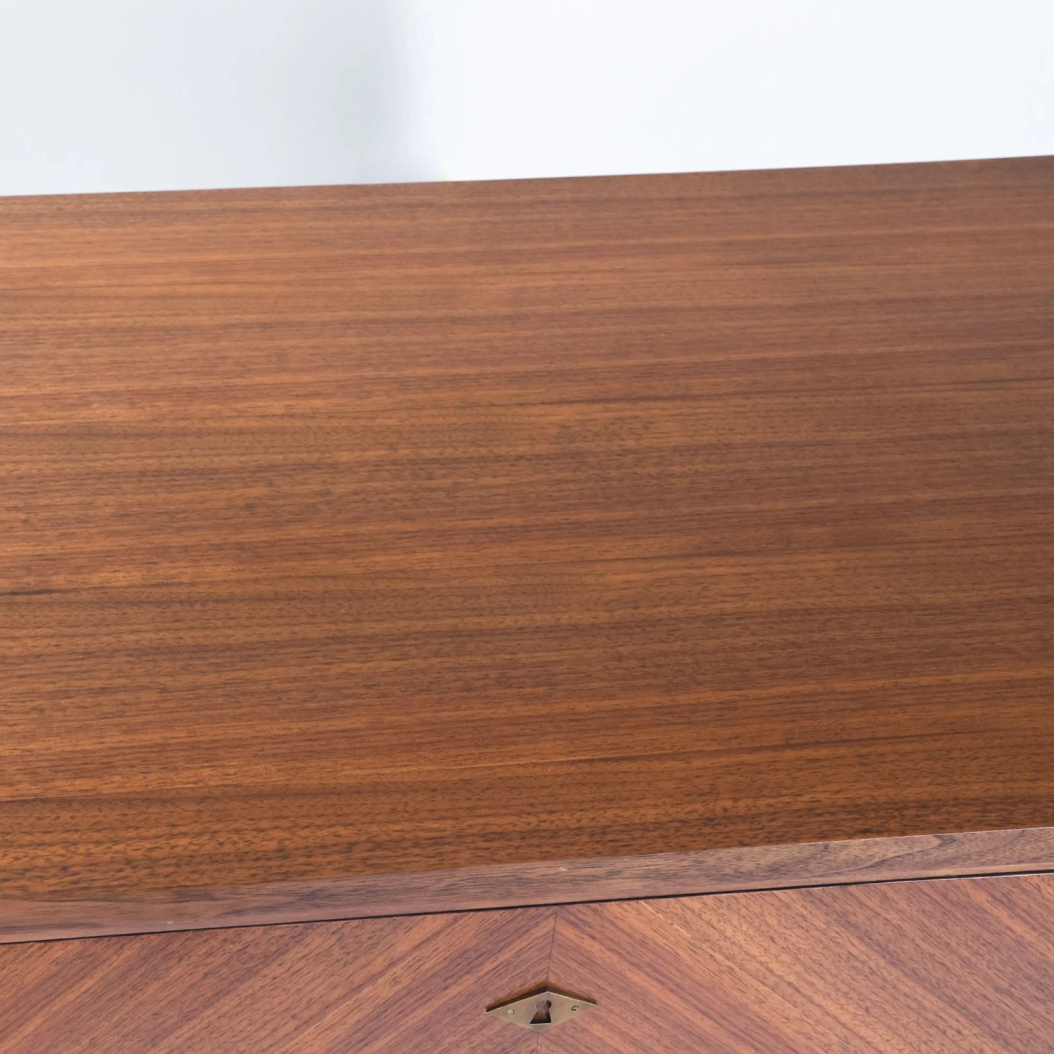 Cora Chest 8 Cora Chest - Image 6