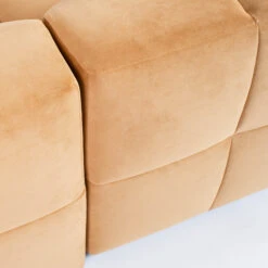 Faye Sectional -Furniture & Decoration Shop FayeSectional.06