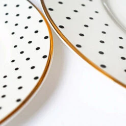 Monochrome Plate Set - Giraffe 9 Monochrome Plate Set - Giraffe -Furniture & Decoration Shop MonochromePlateSet Giraffe.04