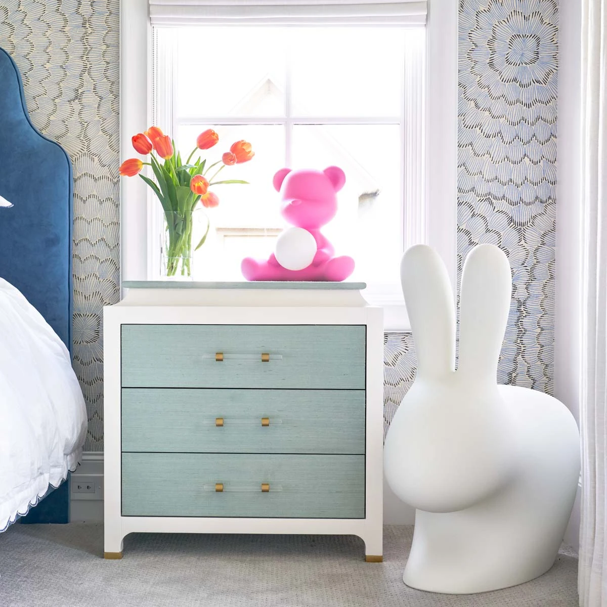 Rabbit Chair - White 4 Rabbit Chair - White - Image 2